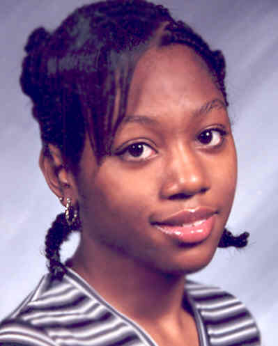 Photo of Stefanie Mills