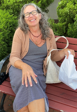 Photo of Elizabeth Capaldi
